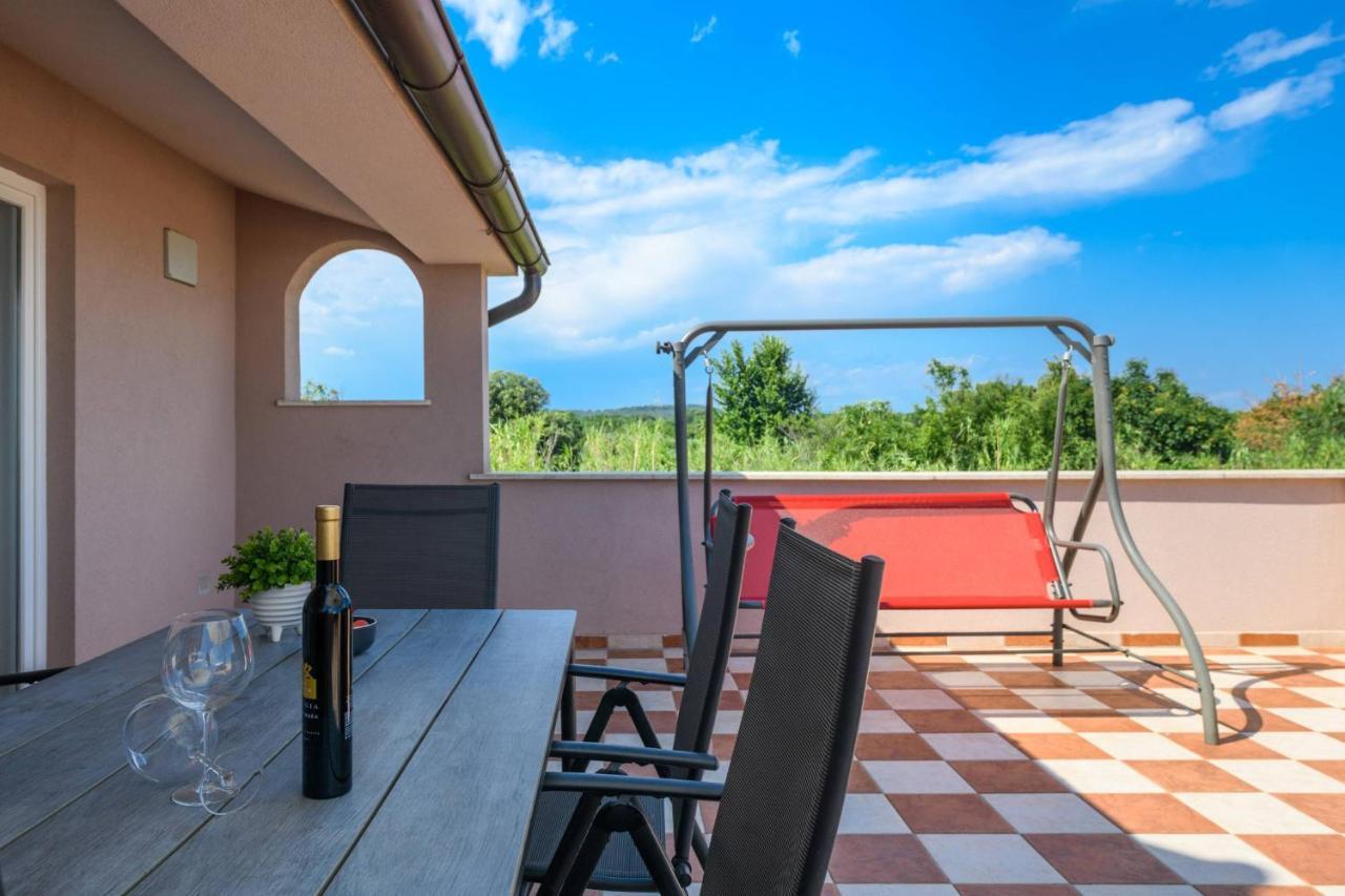 Ana Apartamento Ližnjan Exterior foto