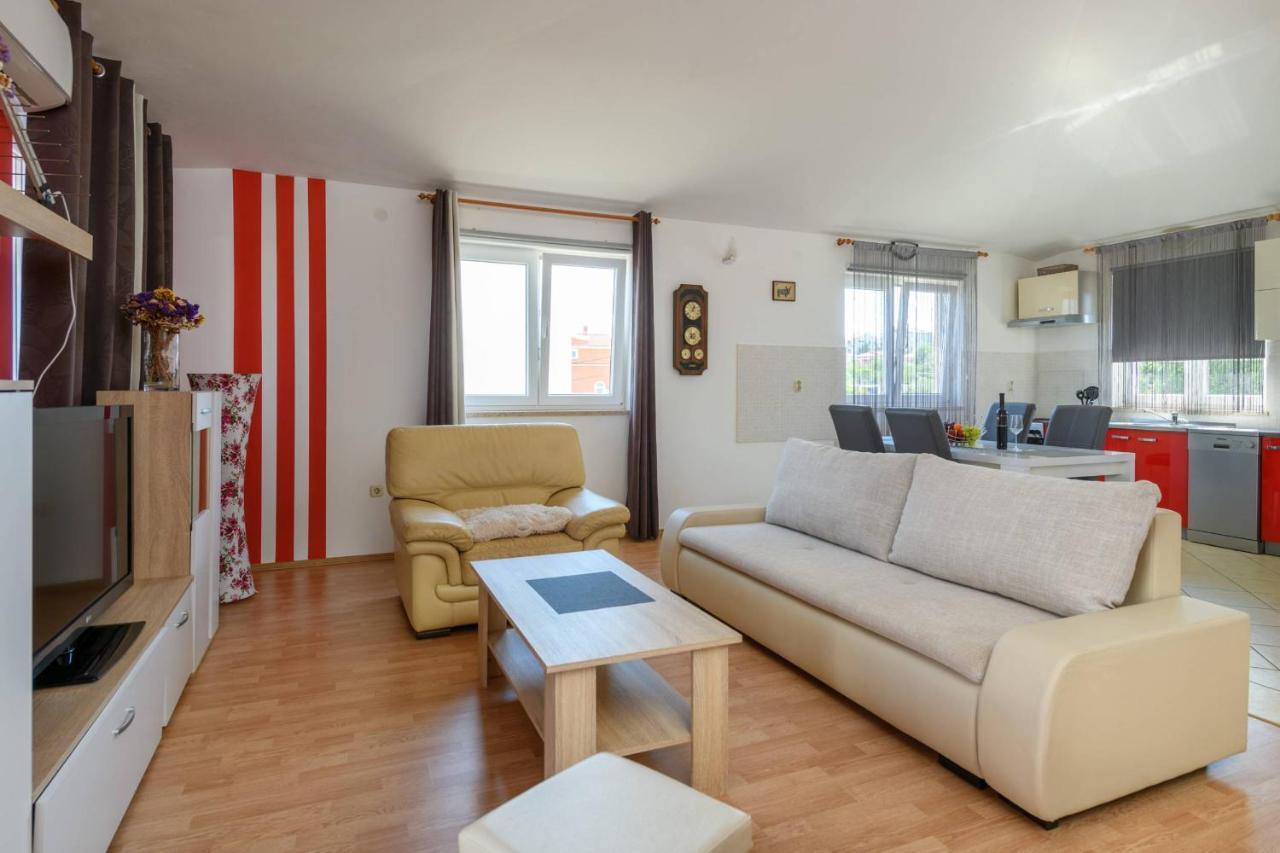 Ana Apartamento Ližnjan Exterior foto